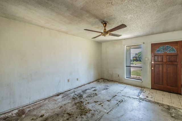 1605 Whiteoak Drive, Garland, TX 75040