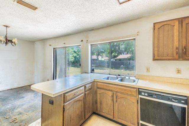 1605 Whiteoak Drive, Garland, TX 75040
