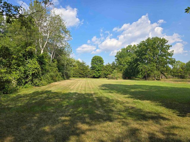 1271 S Dye Road, Flint, MI 48532