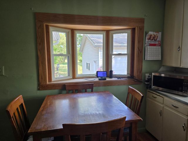 1271 S Dye Road, Flint, MI 48532