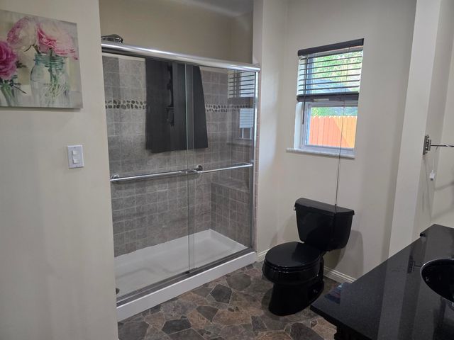 1271 S Dye Road, Flint, MI 48532