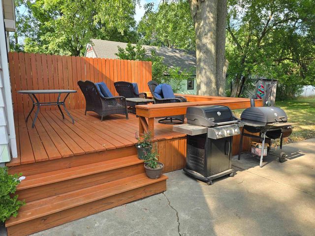 1271 S Dye Road, Flint, MI 48532
