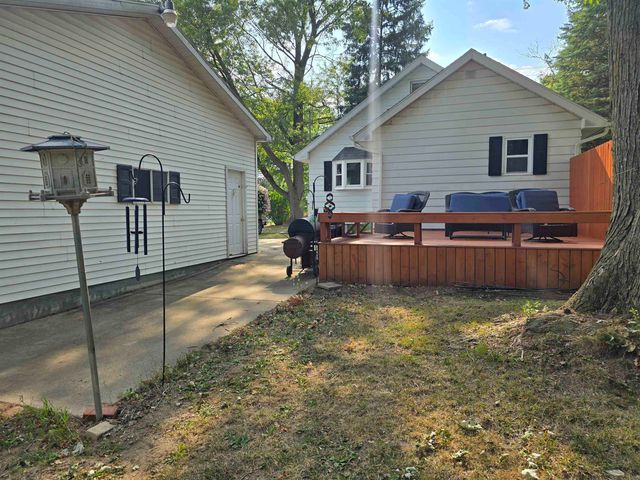 1271 S Dye Road, Flint, MI 48532