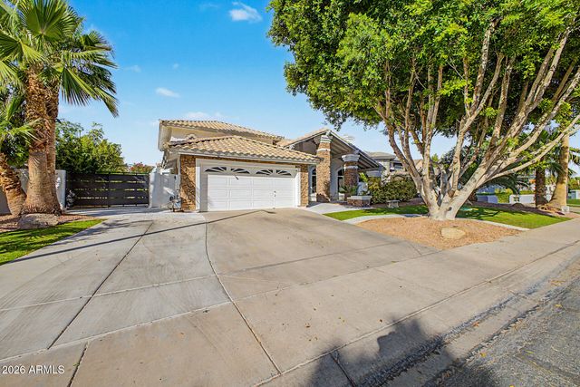 1734 E QUEEN PALM Drive, Gilbert, AZ 85234