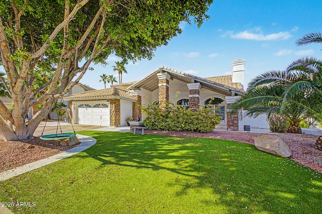 1734 E QUEEN PALM Drive, Gilbert, AZ 85234