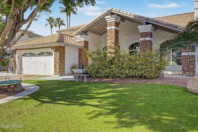 1734 E QUEEN PALM Drive, Gilbert, AZ 85234