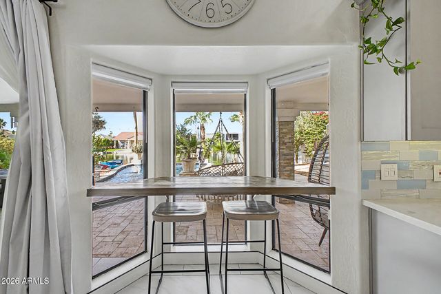 1734 E QUEEN PALM Drive, Gilbert, AZ 85234