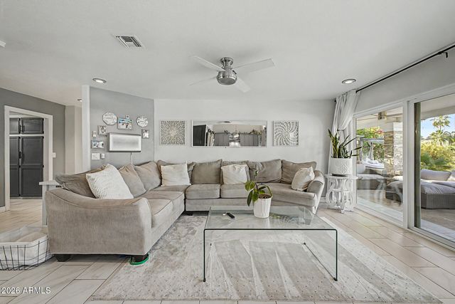 1734 E QUEEN PALM Drive, Gilbert, AZ 85234