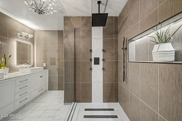 1734 E QUEEN PALM Drive, Gilbert, AZ 85234