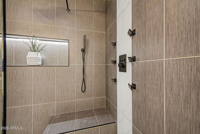 1734 E QUEEN PALM Drive, Gilbert, AZ 85234