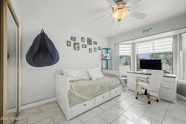 1734 E QUEEN PALM Drive, Gilbert, AZ 85234