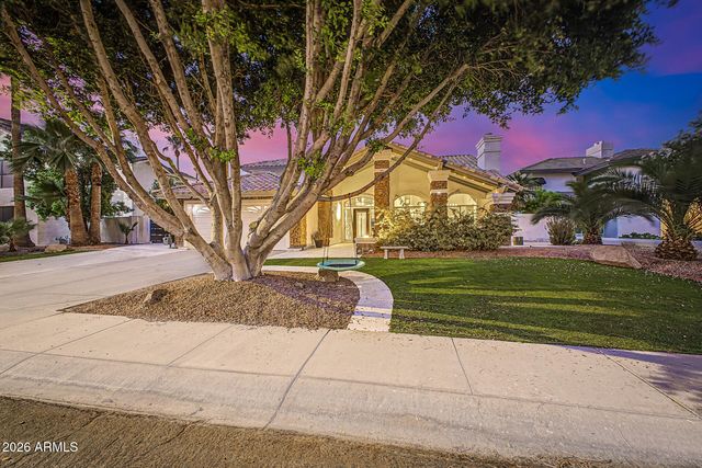 1734 E QUEEN PALM Drive, Gilbert, AZ 85234