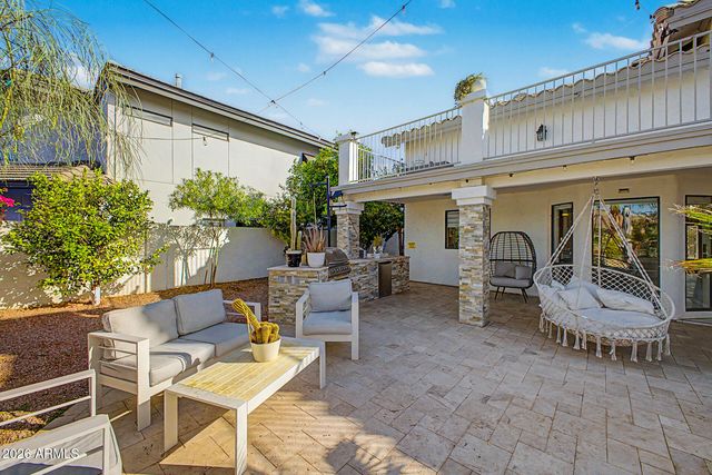 1734 E QUEEN PALM Drive, Gilbert, AZ 85234