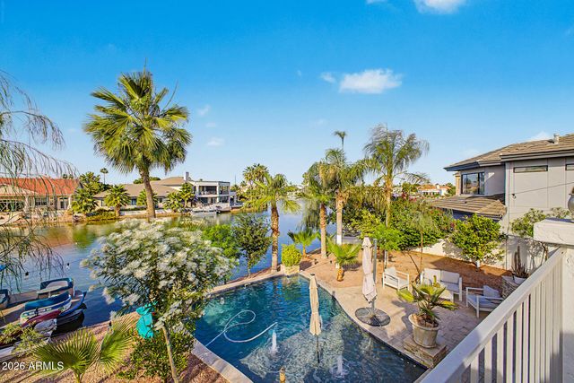 1734 E QUEEN PALM Drive, Gilbert, AZ 85234