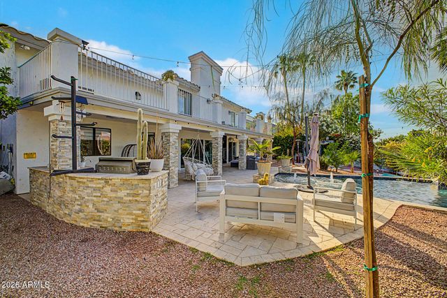 1734 E QUEEN PALM Drive, Gilbert, AZ 85234