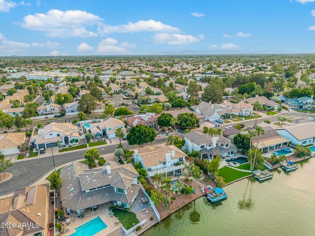 1734 E QUEEN PALM Drive, Gilbert, AZ 85234