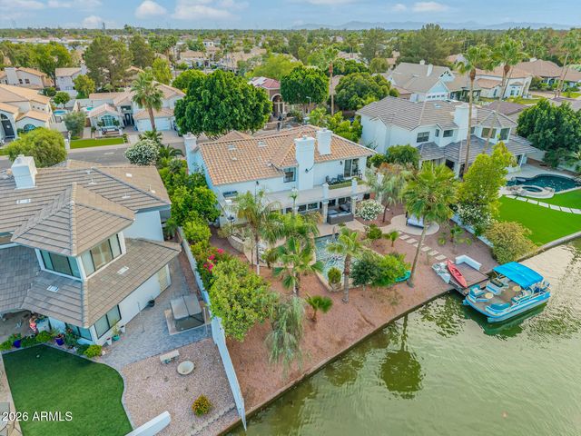 1734 E QUEEN PALM Drive, Gilbert, AZ 85234