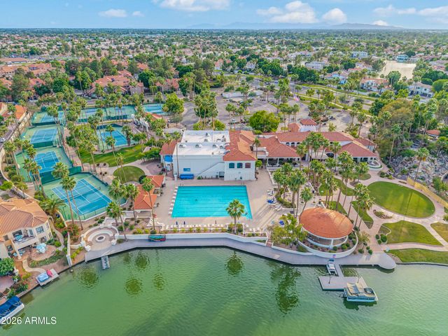 1734 E QUEEN PALM Drive, Gilbert, AZ 85234