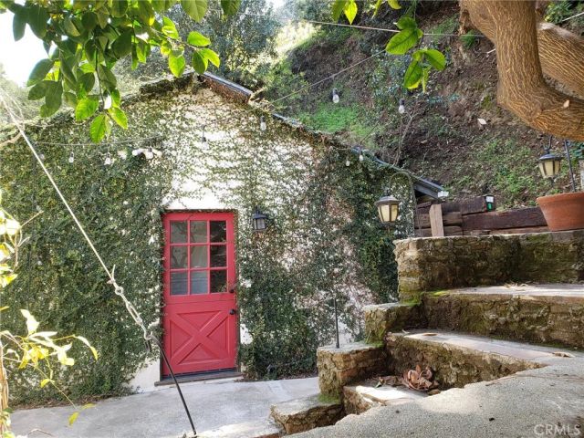 12332 Laurel Terrace Drive, Studio City, CA 91604