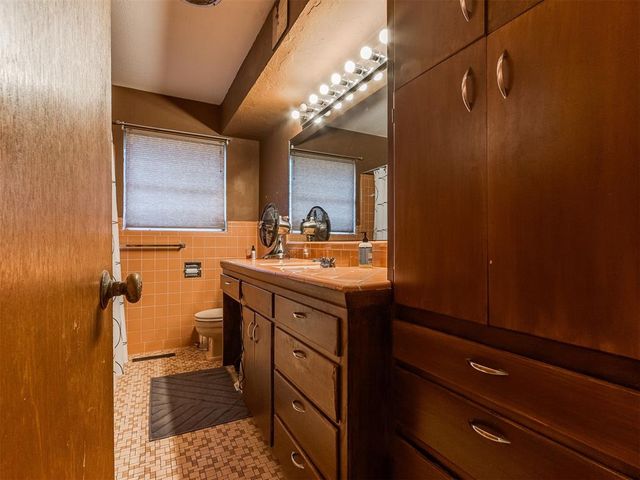 401 NW 44th Street, Oklahoma City, OK 73118