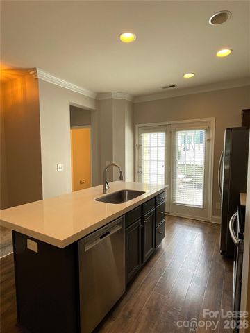 448 Hurston Circle, Charlotte, NC 28208