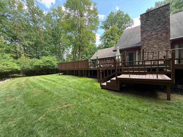 1825 N Miller Road, Saginaw, MI 48609