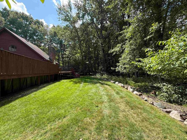 1825 N Miller Road, Saginaw, MI 48609