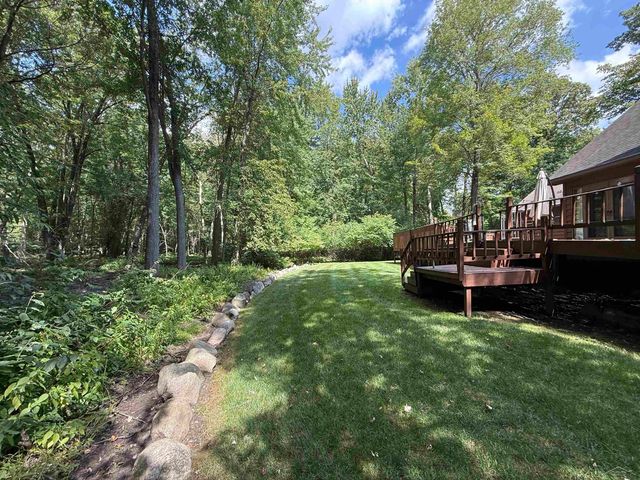 1825 N Miller Road, Saginaw, MI 48609