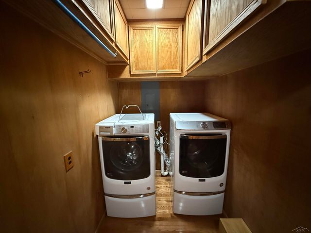1825 N Miller Road, Saginaw, MI 48609