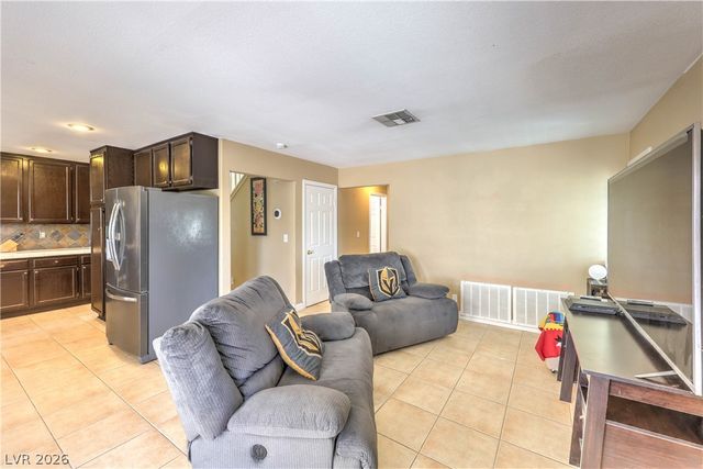 404 Pemberry Circle, Las Vegas, NV 89123