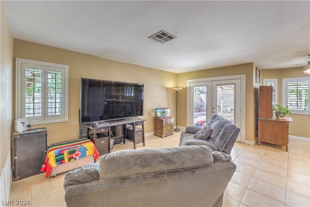 404 Pemberry Circle, Las Vegas, NV 89123