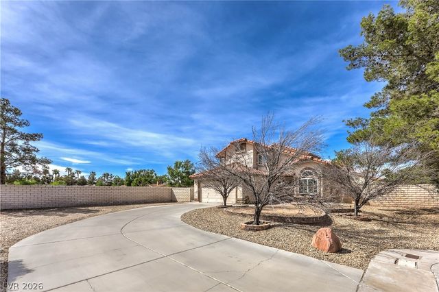 404 Pemberry Circle, Las Vegas, NV 89123