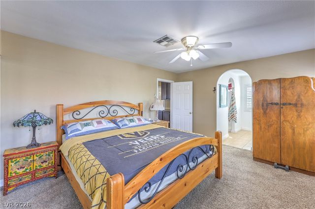 404 Pemberry Circle, Las Vegas, NV 89123