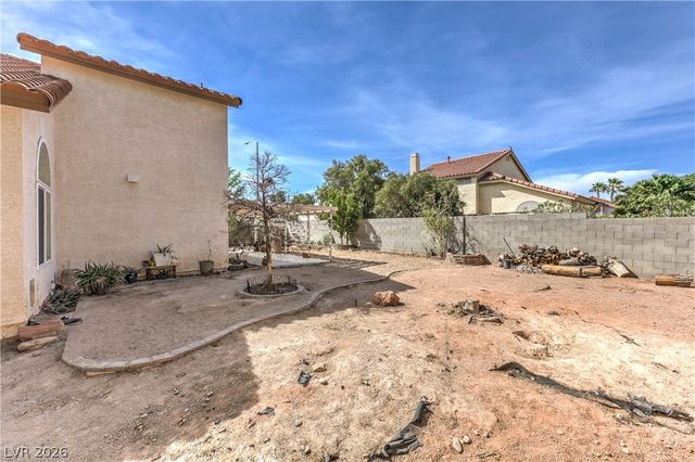 404 Pemberry Circle, Las Vegas, NV 89123