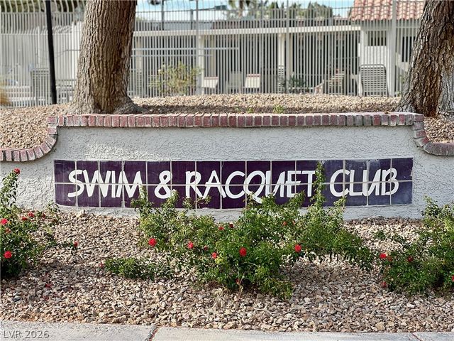 404 Pemberry Circle, Las Vegas, NV 89123