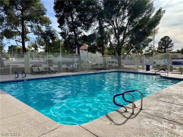 404 Pemberry Circle, Las Vegas, NV 89123