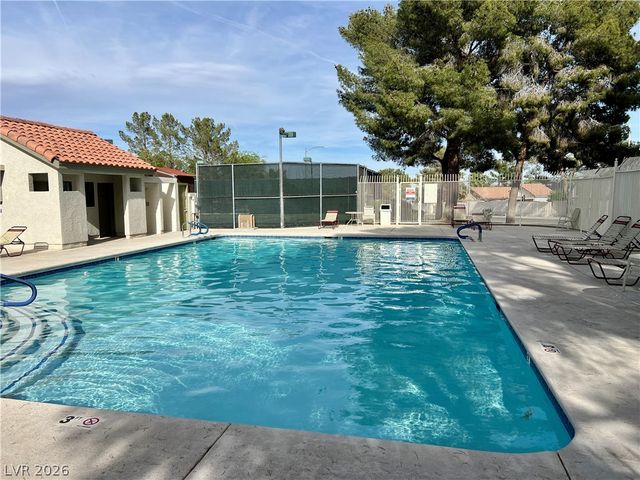 404 Pemberry Circle, Las Vegas, NV 89123