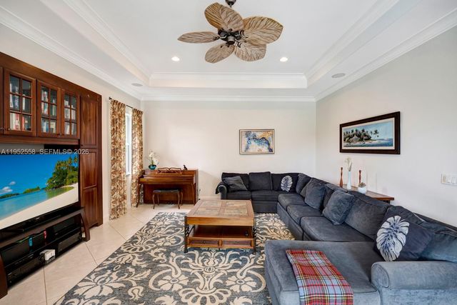 5240 Rosewood Ln, Vero Beach, FL 32966