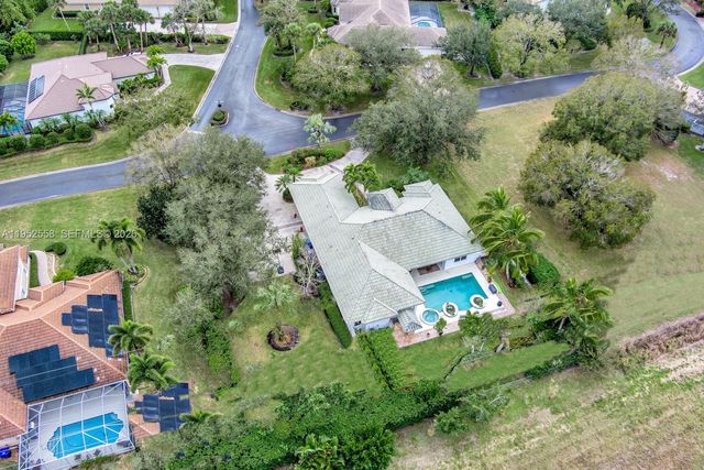 5240 Rosewood Ln, Vero Beach, FL 32966