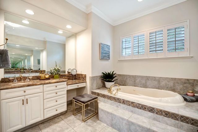 5240 Rosewood Ln, Vero Beach, FL 32966