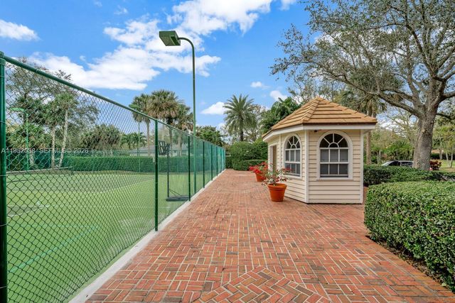 5240 Rosewood Ln, Vero Beach, FL 32966