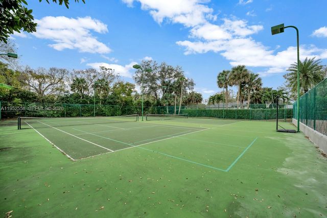 5240 Rosewood Ln, Vero Beach, FL 32966