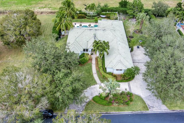 5240 Rosewood Ln, Vero Beach, FL 32966