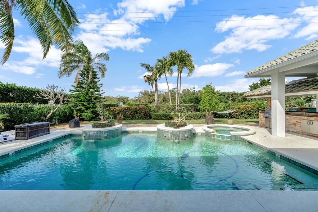 5240 Rosewood Ln, Vero Beach, FL 32966