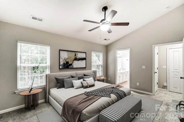 4914 Sunset Ridge Court, Charlotte, NC 28269