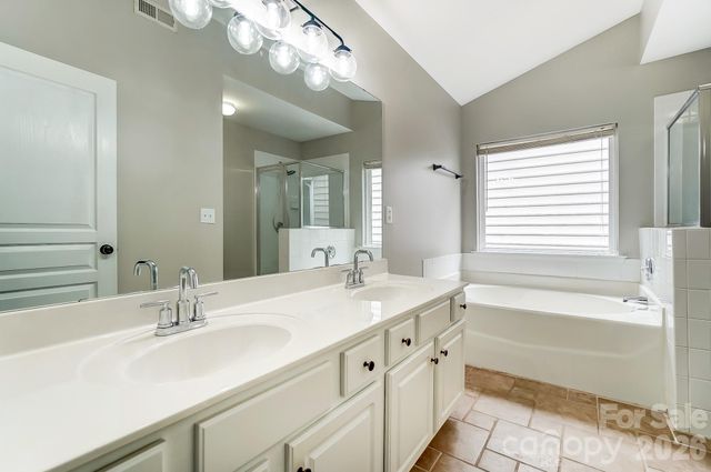 4914 Sunset Ridge Court, Charlotte, NC 28269