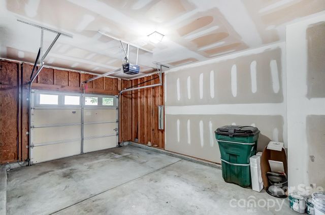 4914 Sunset Ridge Court, Charlotte, NC 28269