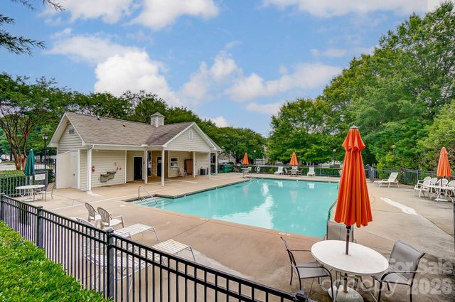 4914 Sunset Ridge Court, Charlotte, NC 28269