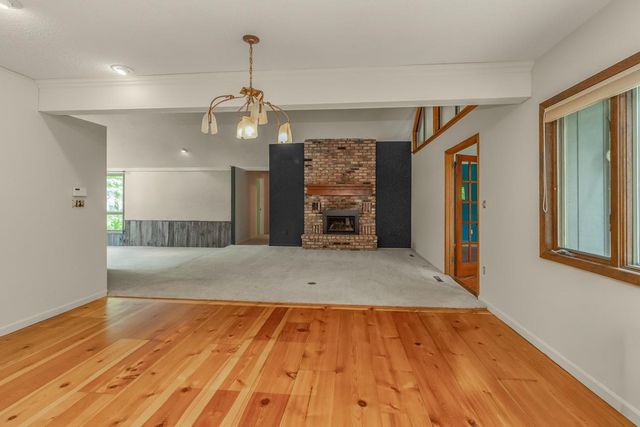 500 Robert Court, Mahtomedi, MN 55115
