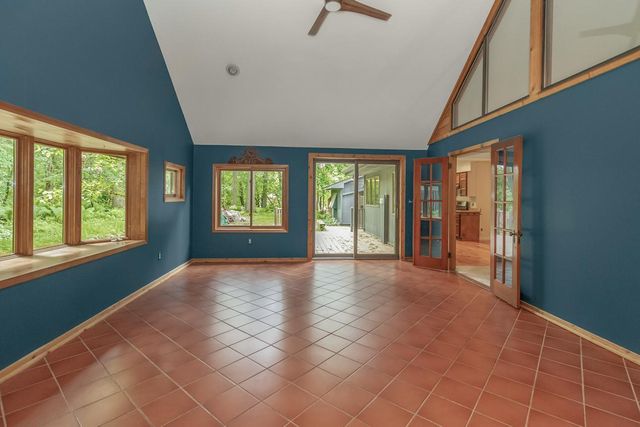 500 Robert Court, Mahtomedi, MN 55115
